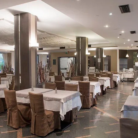 Hotel Smart 4*